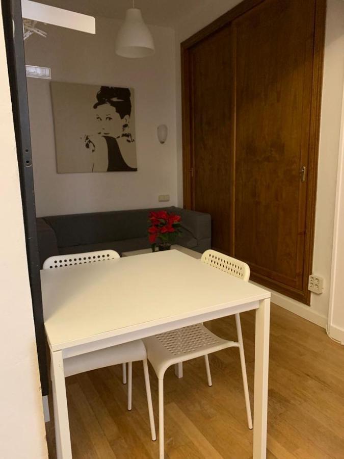 Centro Teatro Cervantes Apartment Малага Екстериор снимка